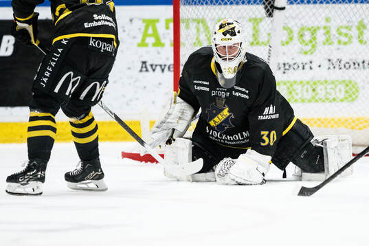 AIKs målvakt Victor Brattström