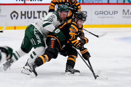 Färjestads Oskar Steen och Skellefteås Jonathan Davidsson