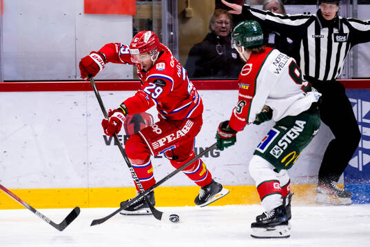 Timrås Filip Hållander och Frölundas Linus Weissbach