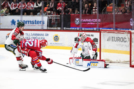 Frölundas målvakt Tobias Normann och Timrås Anton