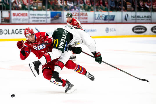 Timrås Anton Lundmark och Frölundas Tom Nilsson