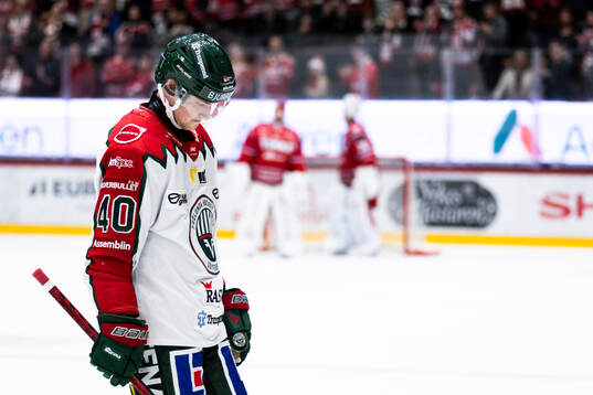 Frölundas Jacob Peterson deppar