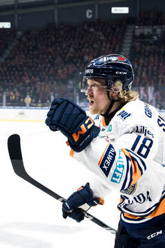 Växjös Marcus Sylvegård jublar