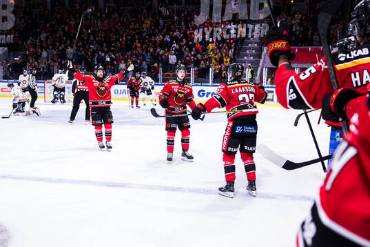 Luleås Oskari Laaksonen jublar