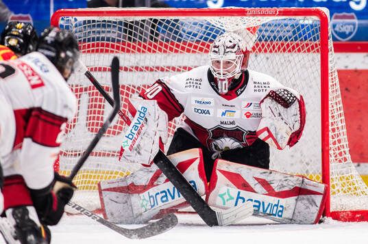Malmö Redhawks målvakt Oskar Blomgren
