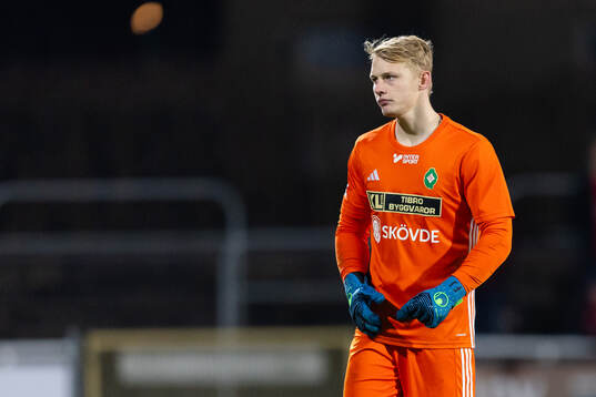 Skövde AIKs Filip Järlesand deppar