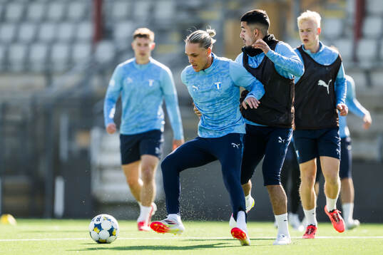 Malmö FFs Arnor Sigurdsson och Zakaria Loukili