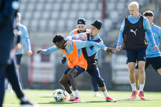 Malmö FFs Taha Ali och Adrian Skogmar