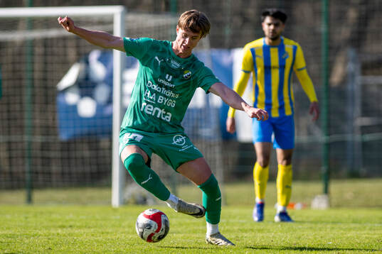 Ljungskile SKs Lukas Lindholm Corner
