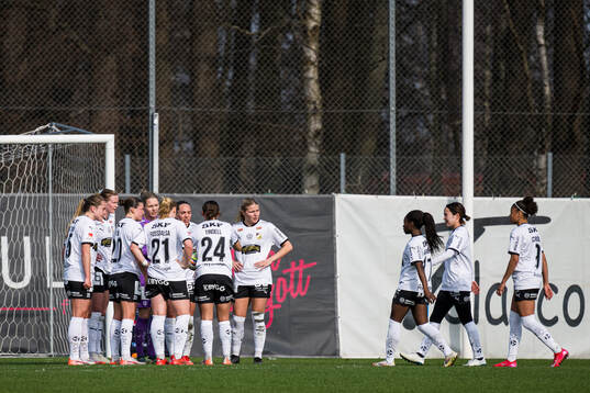 Häckens spelare deppar