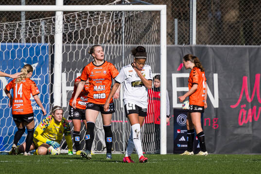 Häckens Felicia Schröder deppar