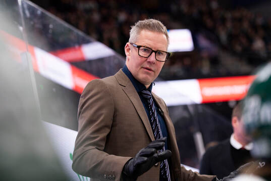 Färjestads assisterande tränare Johan Hedberg
