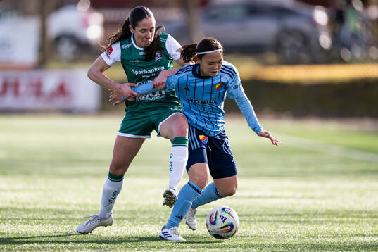 Alingsås Johanna Barth och Djurgårdens Urara Watanabe