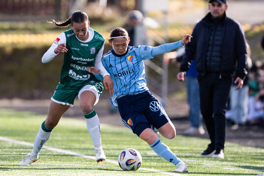 Alingsås Malva Larsson och Djurgårdens Urara Watanabe