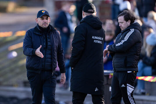 Djurgårdens tränare Marcelo Fernandez jublar