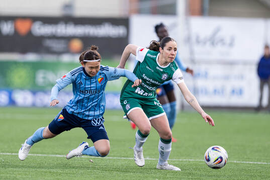 Djurgårdens Urara Watanabe och Alingsås Johanna Barth