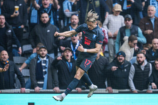 Malmö FFs Jens Stryger Larsen jublar