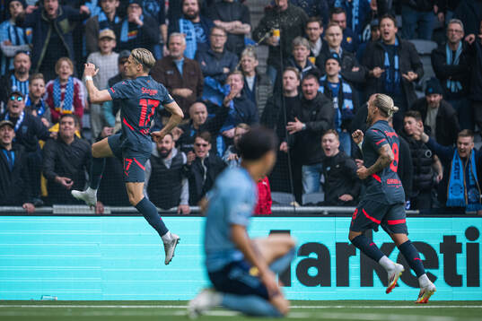 Malmö FFs Jens Stryger Larsen jublar