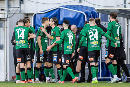 Varbergs Isak Vidjeskog jublar