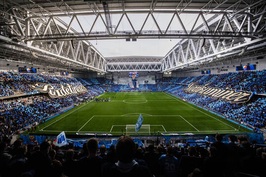 Tifo till Djurgårdens Haris Radetinac som tackas av