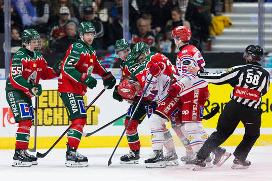 Frölundas Nicklas Lasu och Timrås Oliver Kapanen