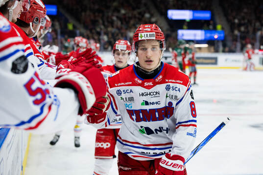 Timrås Oliver Kapanen jublar
