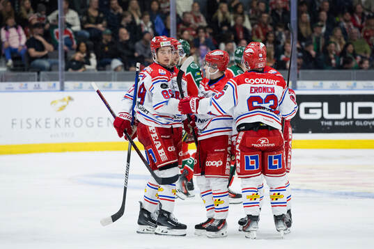 Timrås Oliver Kapanen jublar