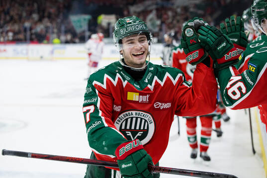 Frölundas Isac Born jublar
