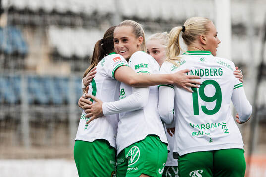 Hammarbys Ellen Wangerheim jublar
