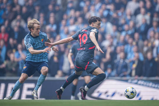 Djurgårdens Oskar Fallenius och Malmö FFs Colin Rösler
