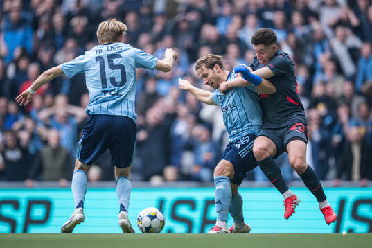 Malmö FFs Lasse Berg Johnsen och Djurgårdens Daniel