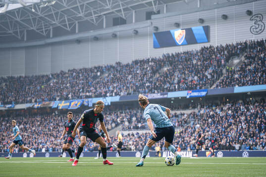Malmö FFs Erik Botheim och Djurgårdens Tobias Gulliksen