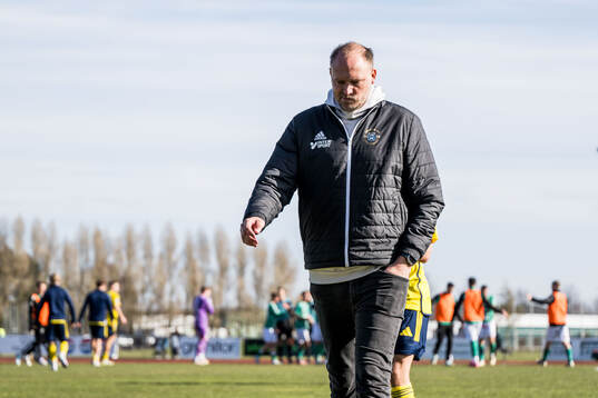 Ängelholms tränare Andreas Granqvist deppar