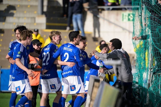 GIF Sundsvalls Marc Manchon jublar