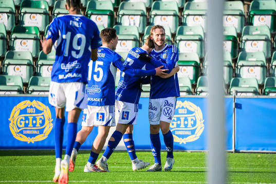 GIF Sundsvall Pontus Engblom jublar