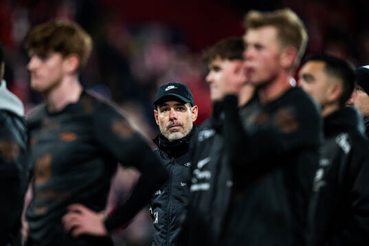 Freyr Alexandersson, head coach of Brann, looks dejected