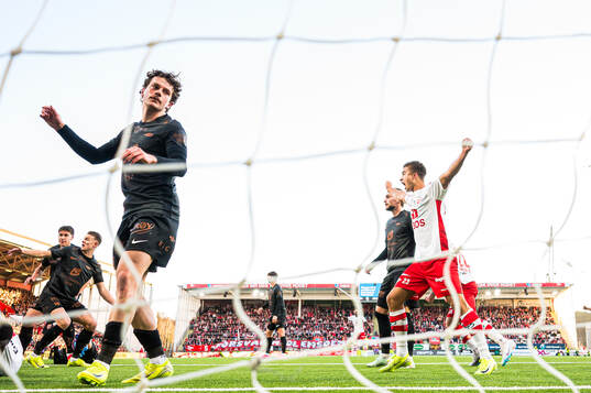 Denzel De Roeve of Brann looks dejected while Henrik