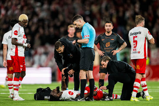 Leonard Owusu of Fredrikstad with an injury