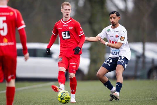 Åstorps FFs Mustafa Abdulqader och Bergdalens IKs Adam