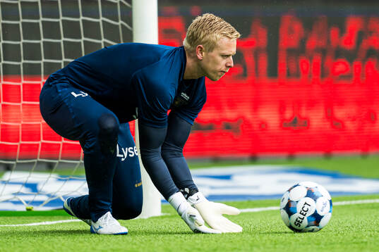 Arild Østbø of Viking warms up