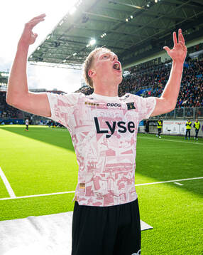 Hilmir Rafn Mikaelsson of Viking celebrates