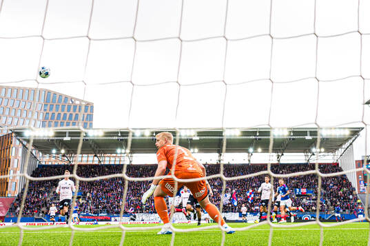 Bläddra bland fler bilder av Football, Eliteserien, Vålerenga - Viking