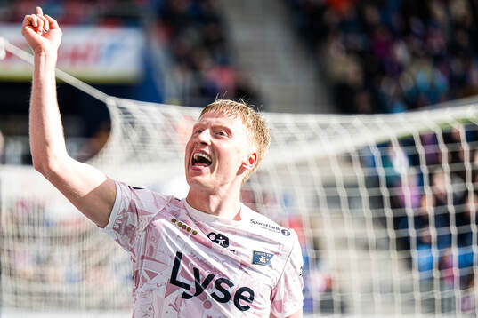 Hilmir Rafn Mikaelsson of Viking celebrates