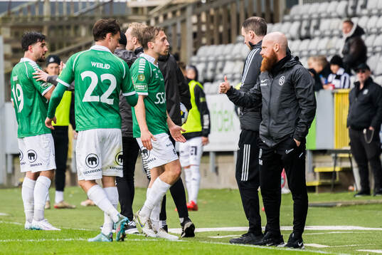 Brages Jacob Stensson och Landskronas tränare Max Mölder