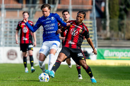 Trelleborgs Fredrik Martinsson och Östersunds Nebiyou Perry