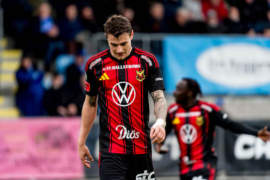 Östersunds Adrian Edqvist deppar
