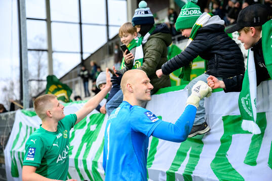 Jönköpings Södras målvakt Alexander Eriksson jublar