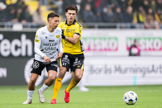 Mjällbys Nicklas Røjkjær och Elfsborgs Besfort Zeneli