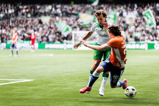 Hammarbys Hampus Skoglund och IFK Göteborgs Kolbeinn