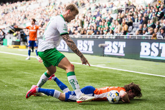 Hammarbys Victor Eriksson och IFK Göteborgs Kolbeinn